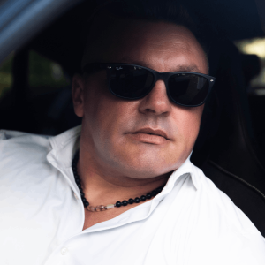 Dla niego męski naszyjnik z kamieni szlachetnych onyks, hematyt i cytryn